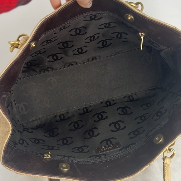 Chanel Grand Tote in Grasscloth Linen Shoulder Tote Bag - Picture 10 of 14